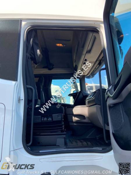 جرار Scania