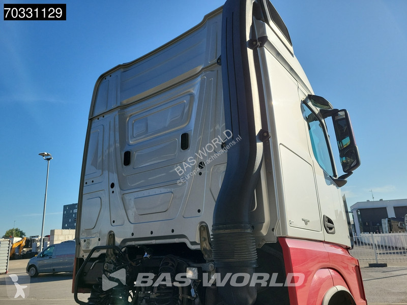 جرار Mercedes 1851 4X4 StreamSpace 4X4...