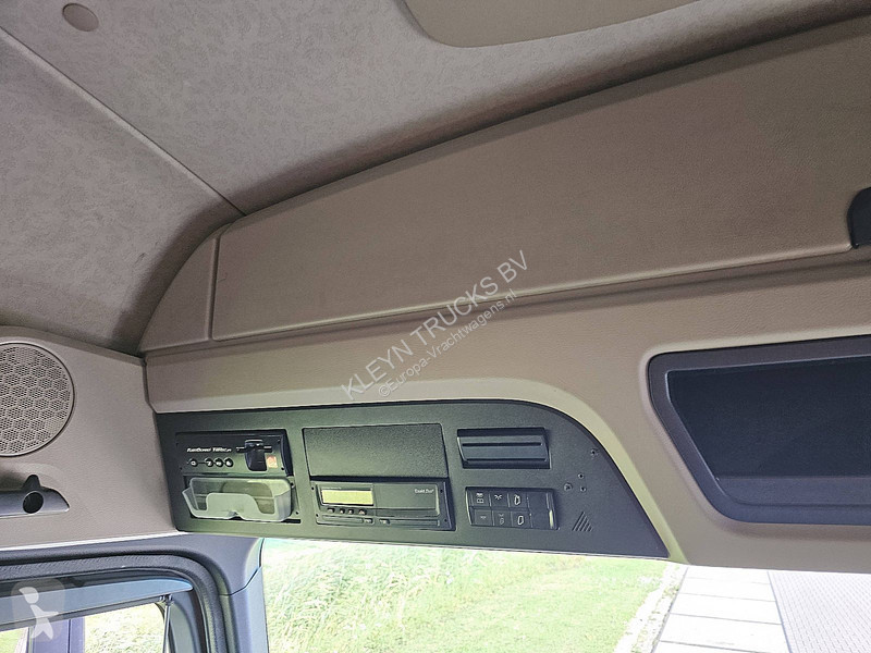 جرار Mercedes ACTROS 1845