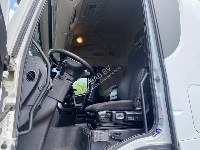 Iveco  tractor unit