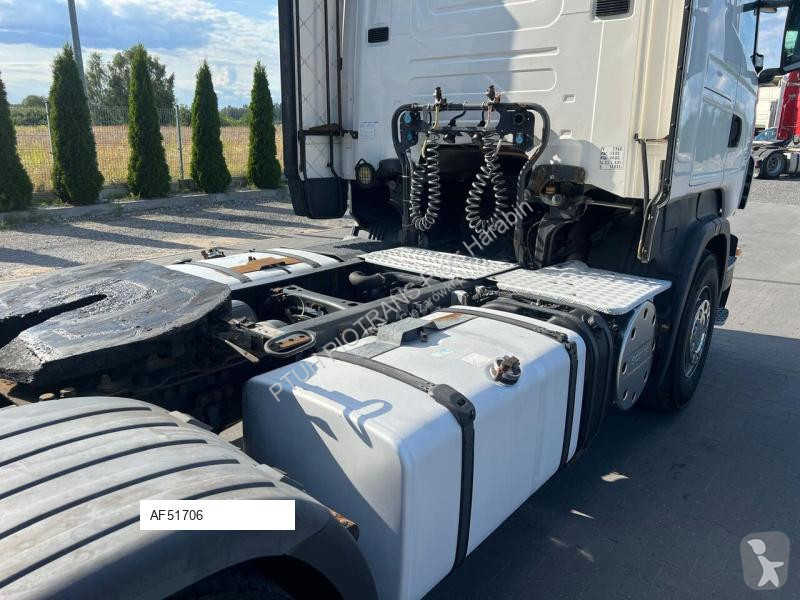 Влекач Scania R420/ MANUAL/ RETARDER/ LODÓWKA/...