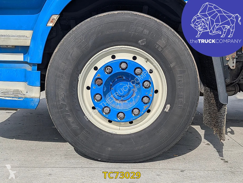 جرار DAF 440