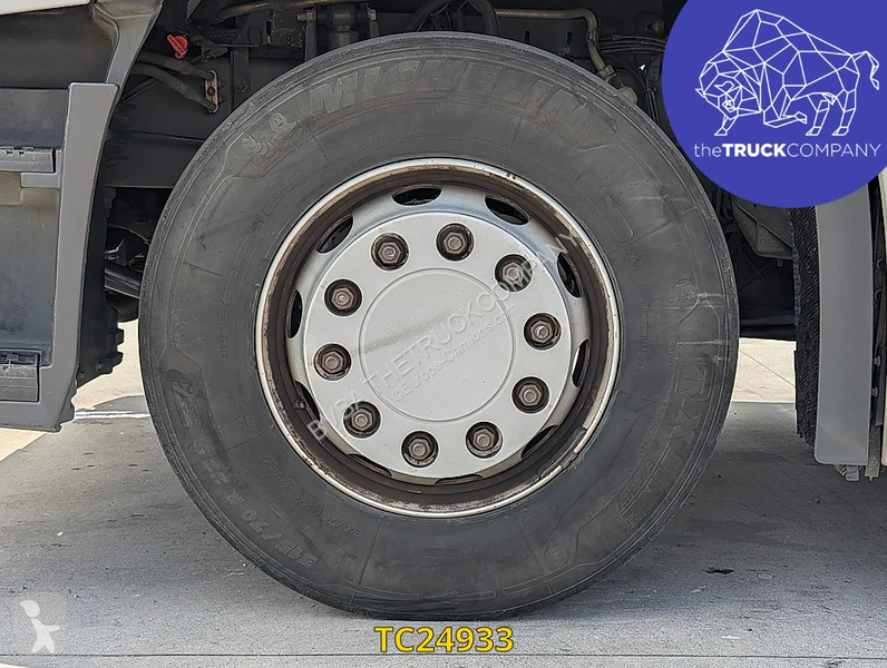 جرار Renault T 460