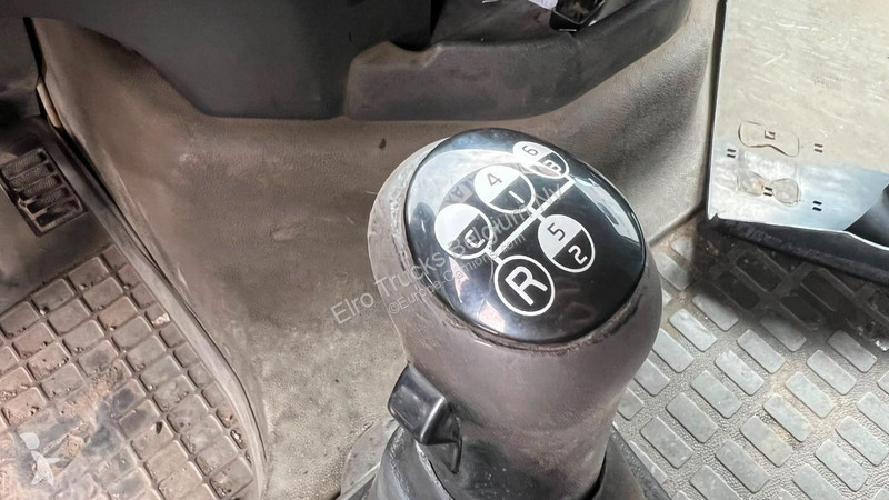 جرار Volvo 12420 (MANUAL GEARBOX / BOITE MANUELLE)