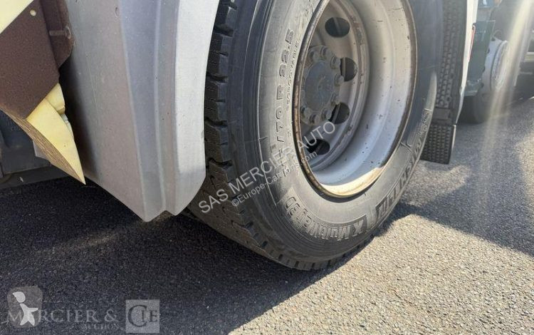 جرار Mercedes