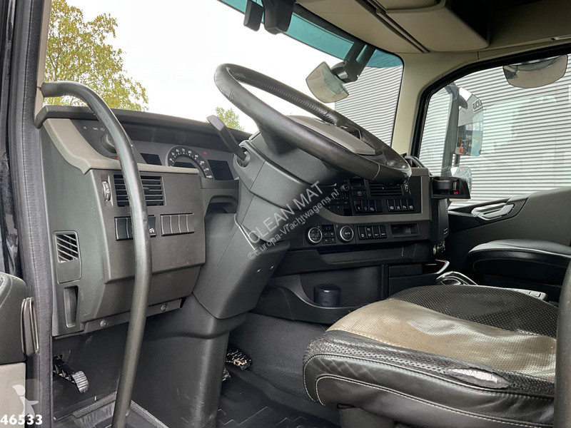 جرار Volvo 6x2 VEB+