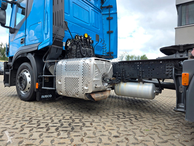 Iveco 400 / Intarder tractor unit