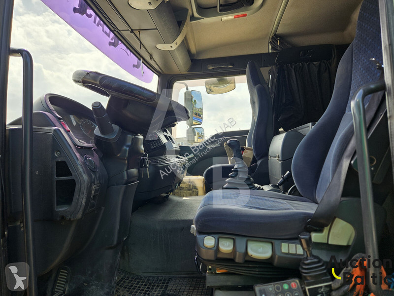 جرار MAN 18.440 4X4H BLS