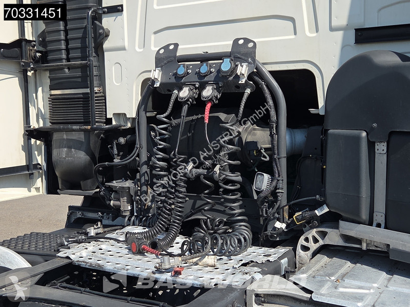 جرار Volvo FH 460 4X2 Globe Mega XL 2x Tanks...