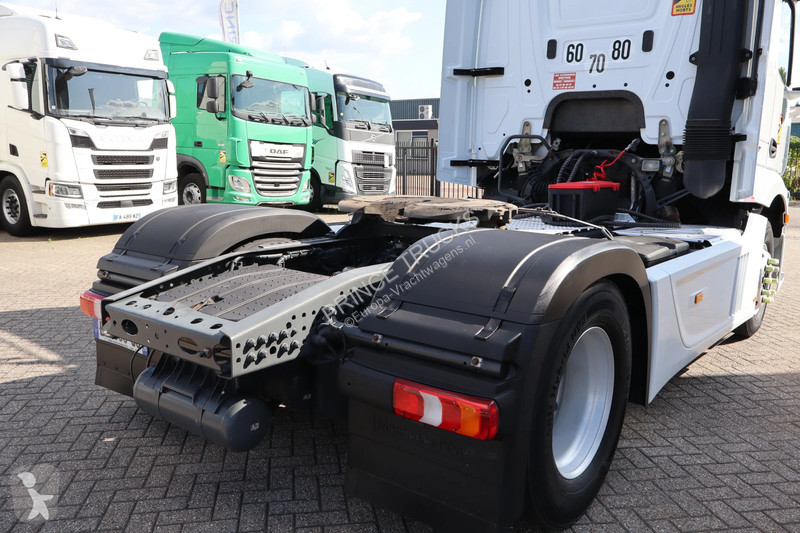 جرار Mercedes 1843 * EURO6 * 4X2 *