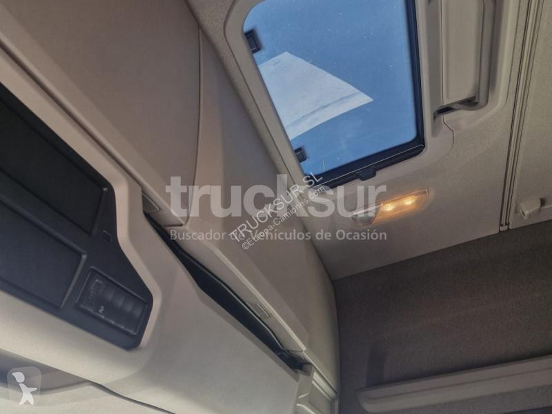جرار Scania 410
