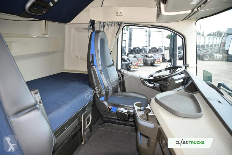 جرار Volvo 500 Globetrotter XL Retarder...