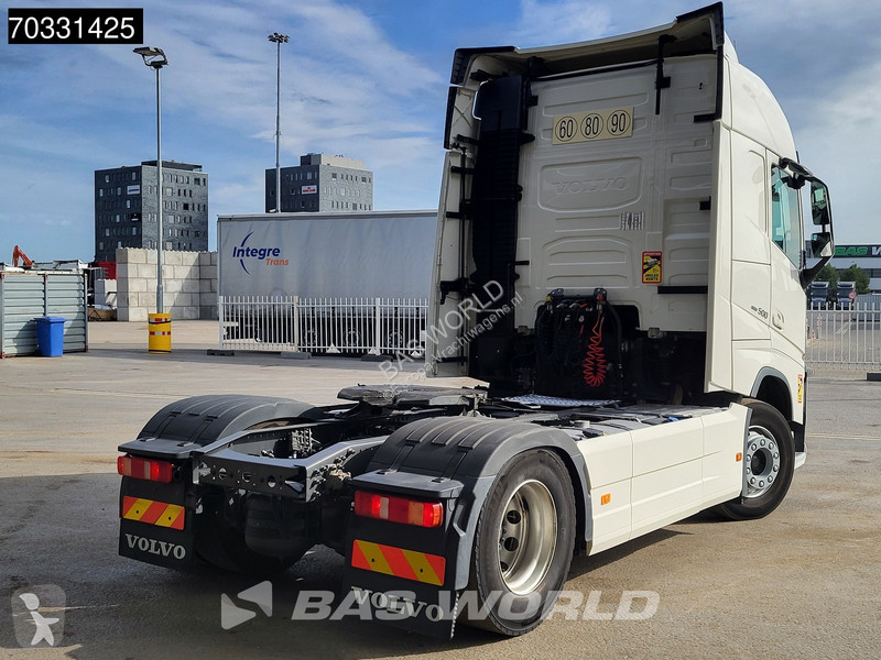 جرار Volvo 500 4X2 VEB+ 2xTanks I-ParkCool