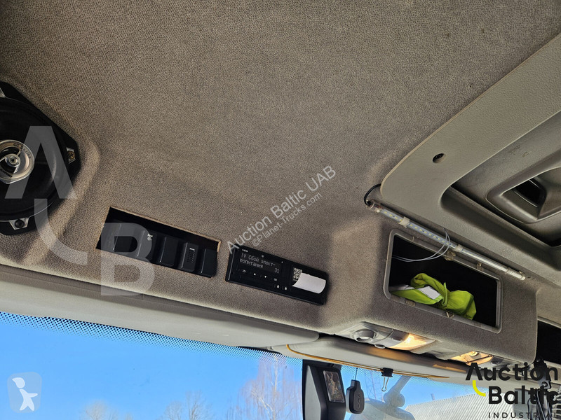 Ťahač Renault D Wide
