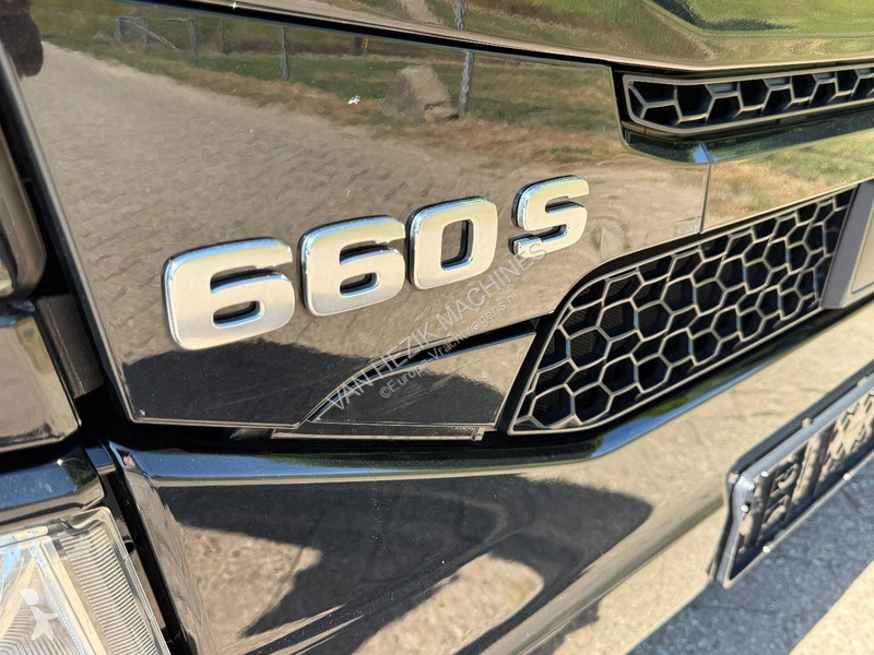 جرار Scania S660...