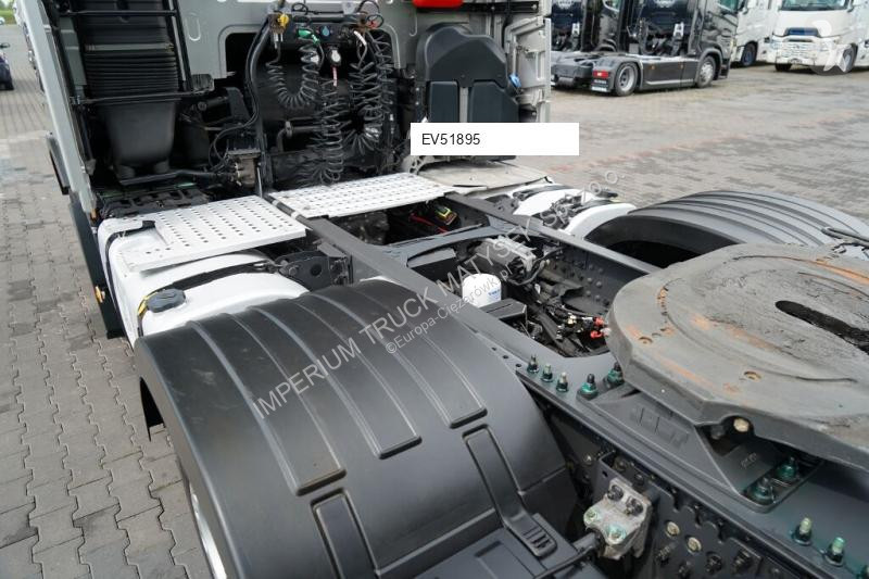 Влекач Volvo FH 500