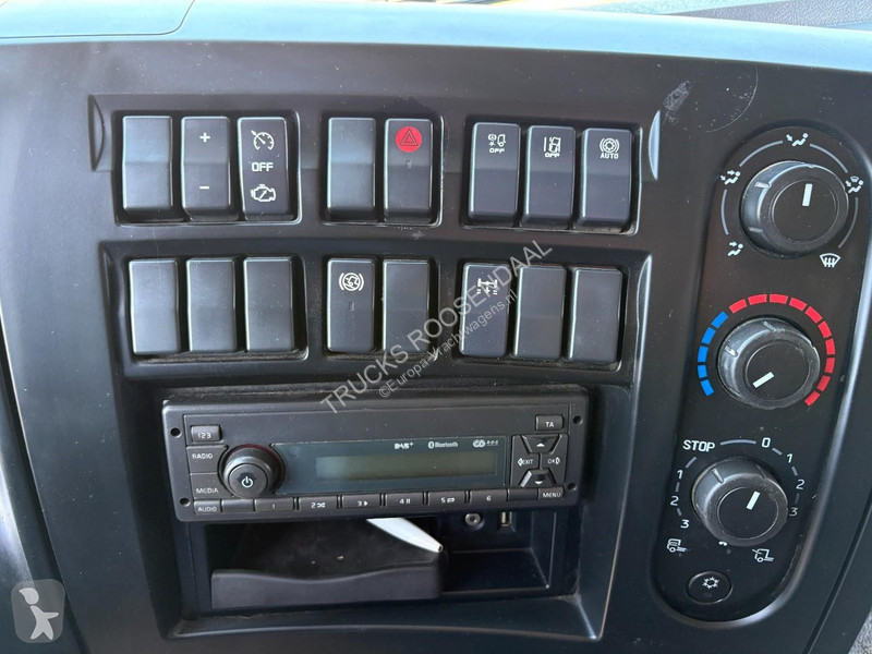 جرار Renault D 19,380 + MOT 17-07-2027 + EURO 6