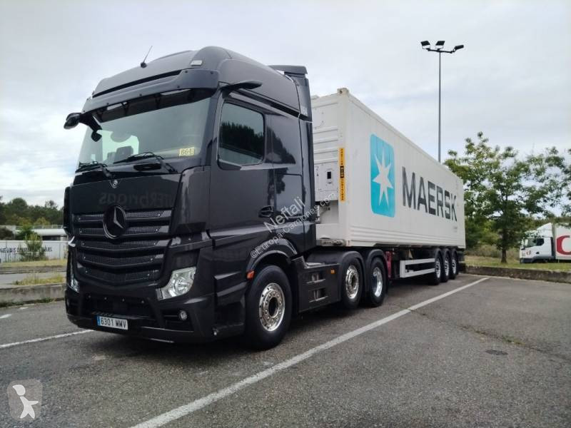 Traktor Mercedes