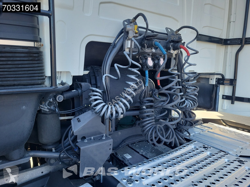 جرار Volvo 500 4X2 XL 2xTanks I-ParkCool Navi ACC