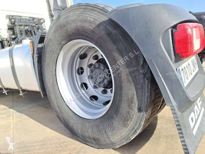 جرار Volvo
