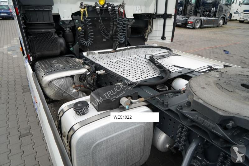 Влекач Iveco S 530