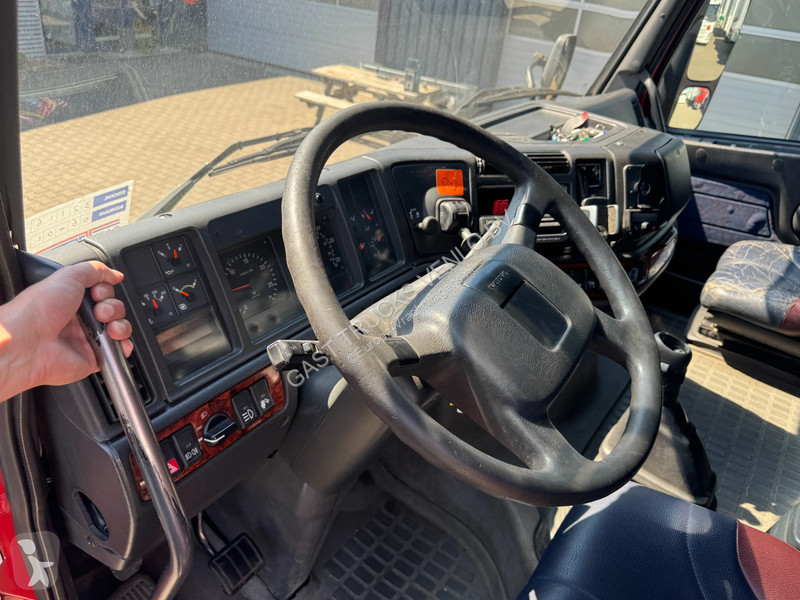 جرار Volvo 12420 6x2/4 Globetrotter *NL-Truck*