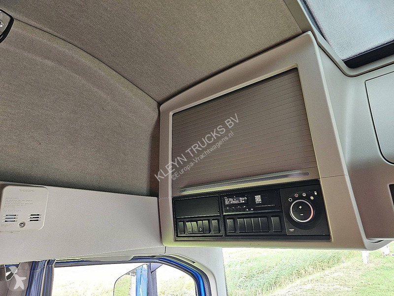 جرار Volvo 500 6X2 LED VEB+ WB320