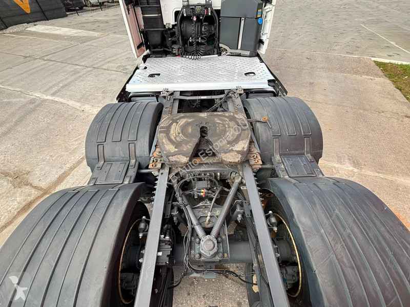 جرار Volvo 500 6x2 GLOBE XL / RETARDER / DOUBLE...