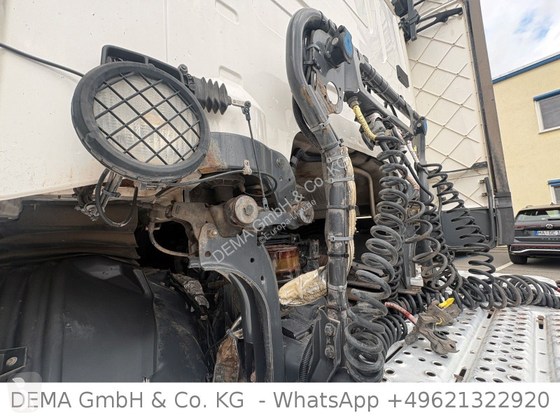 جرار Scania...