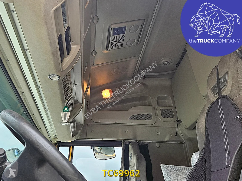 Тягач Iveco
