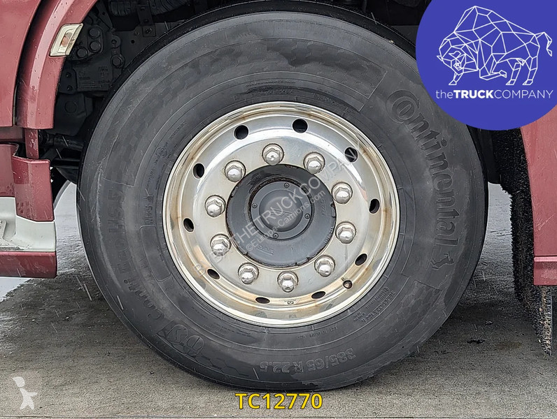 Tracteur DAF 530