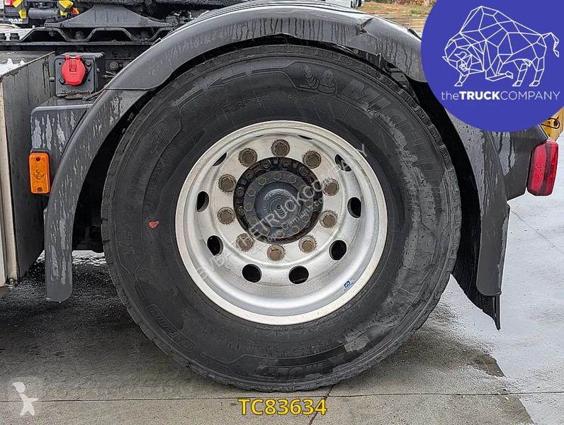 Trekker Iveco 440 S46