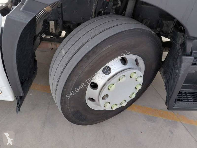 Cabeza tractora Renault