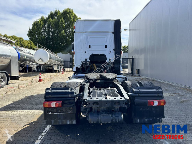 Trekker Mercedes 1843 4x2