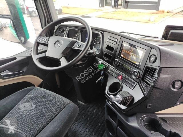 Tratores Mercedes - 1848 LSnRL Trattori Flat Floor