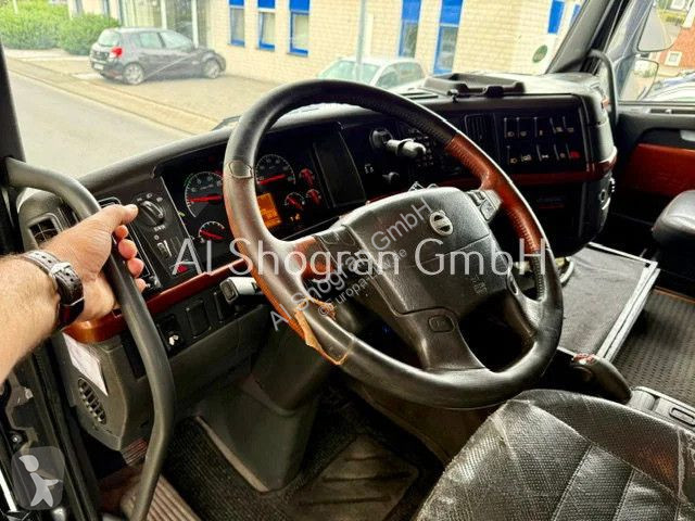 Tratores Volvo 16660 / 6x2 / Lenk + Liftachse /...