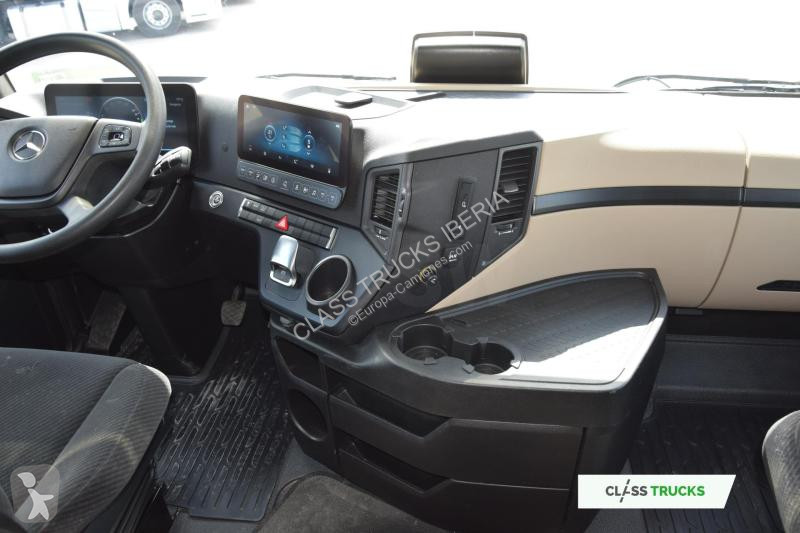 Cabeza tractora Mercedes 5 1845 BigSpace MirrorCam
