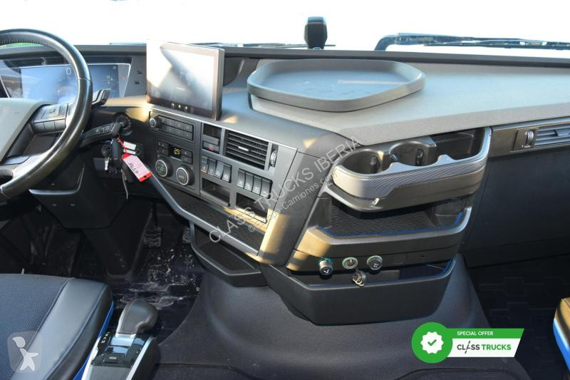 Cabeza tractora Volvo 500 Globetrotter XL Varios