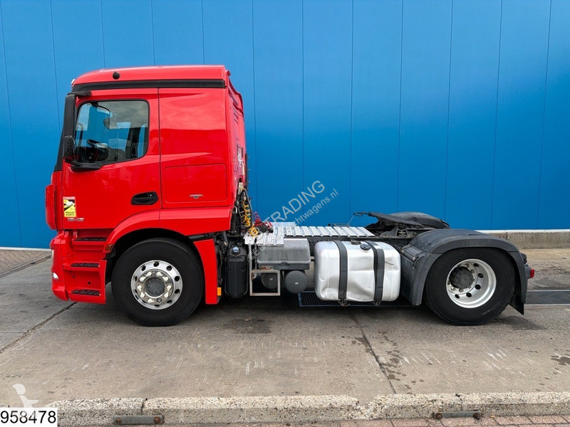 Cabeza tractora Mercedes 1843 EURO 6, PTO, ADR,...