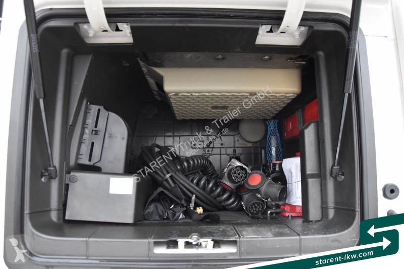 Trekker Volvo FH 460 LED 2 Tanks 1.305 Liter...