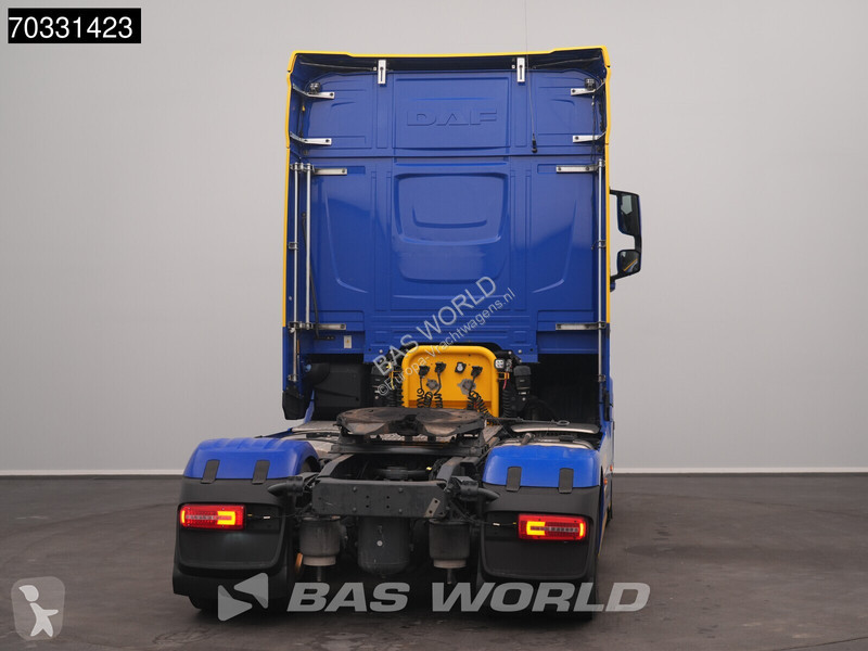 Trekker DAF 530  4X2 Special! Retarder Full-Air...