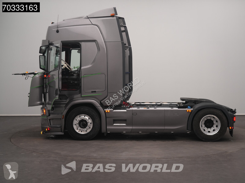 Trekker Scania 4X2 Retarder Full-Air 2x Tanks...