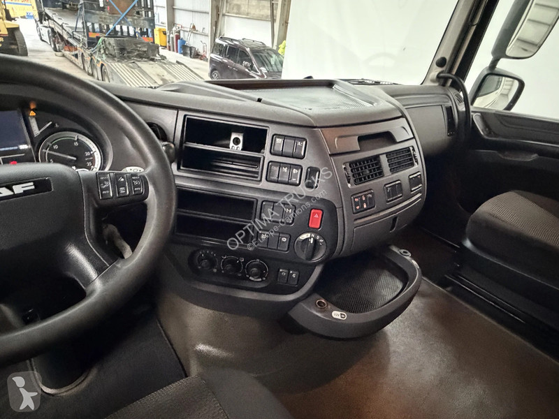 Cabeza tractora DAF 106440 Spacecab