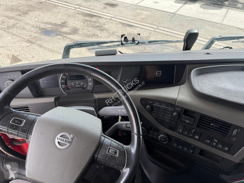 Cabeza tractora Volvo 6X2 EURO 6