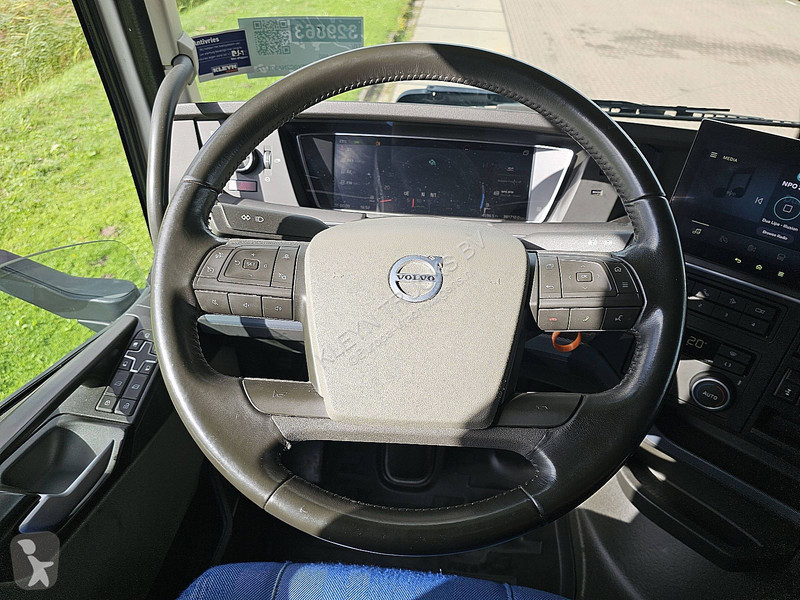 Cabeza tractora Volvo 460 6X2 GT Single Boogie