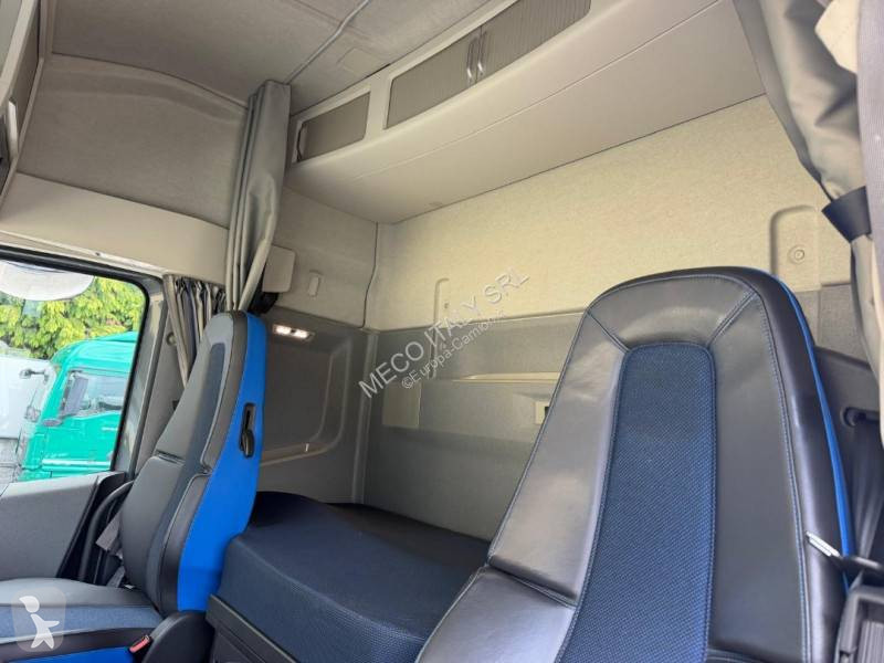 Cabeza tractora Volvo