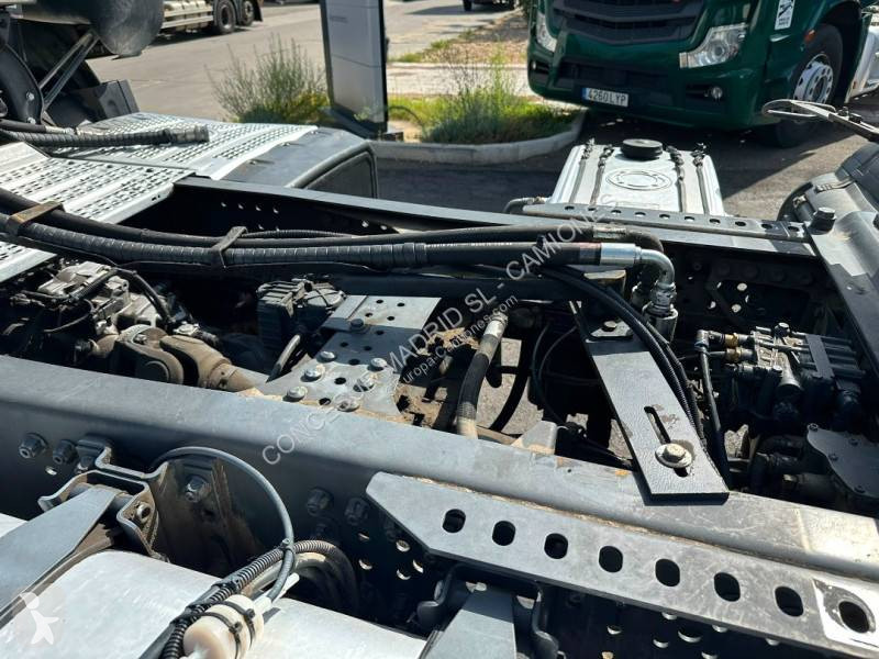 Cabeza tractora Mercedes 1845 LS