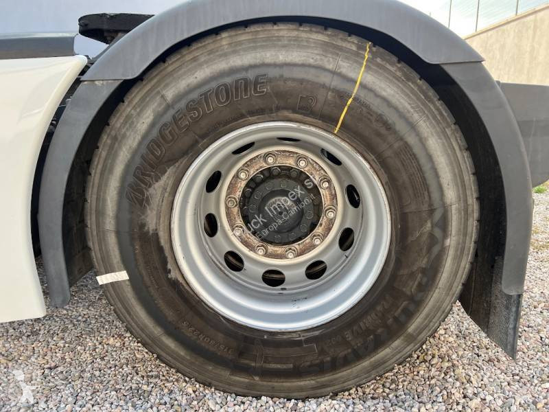 Cabeza tractora Iveco 490