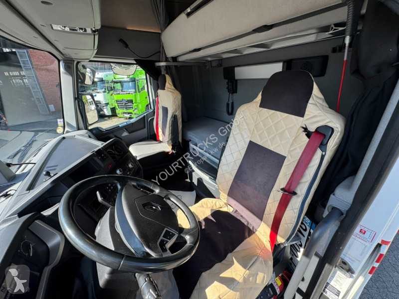 Cabeza tractora Renault   T440  Hi-Sleeper...