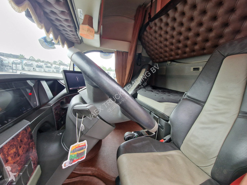 Cabeza tractora Volvo 13500 XL Aero - I...